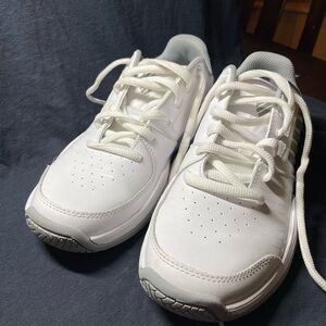 K-Swiss Women's Athletic Shoes - White and Gray